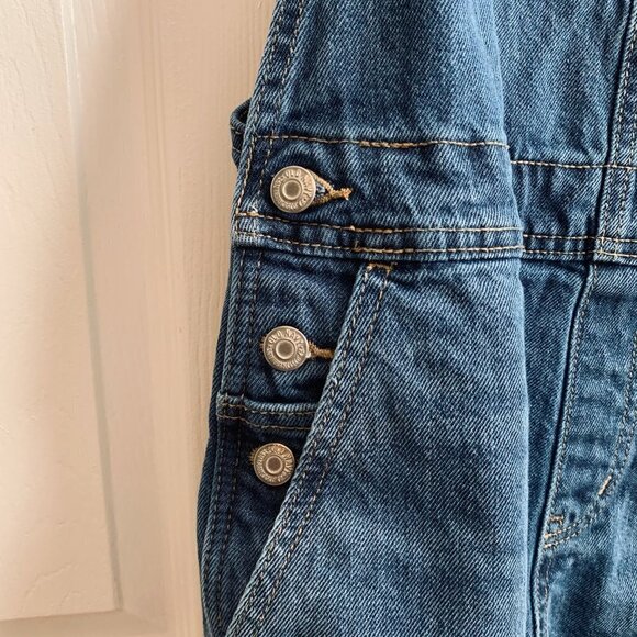 Old Navy Jean Short Overalls - Picture 6 of 7